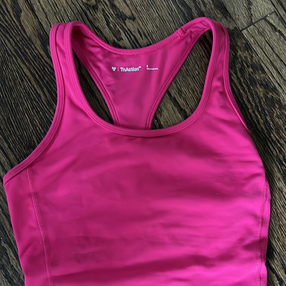 Aritzia TNA Action bright pink set - Picture 3 of 5